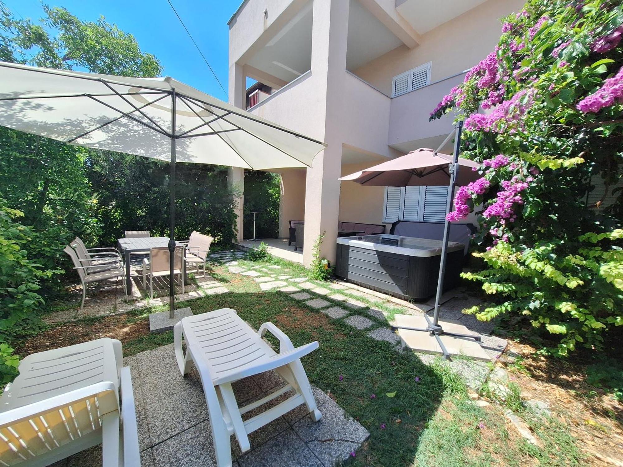 Apartments Kapelica Trogir Zewnętrze zdjęcie