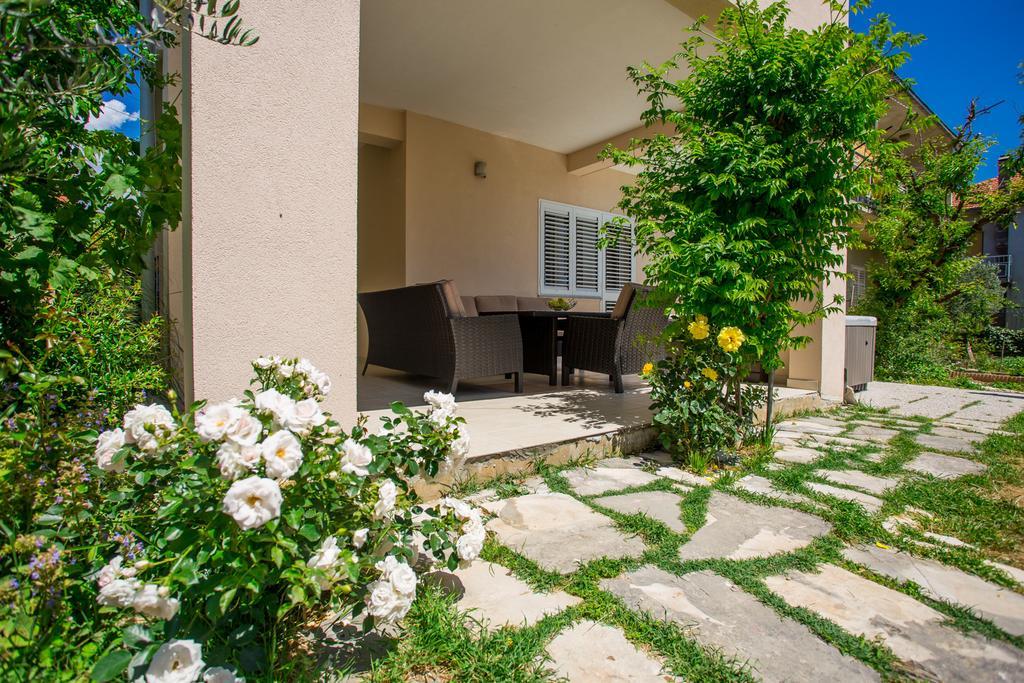 Apartments Kapelica Trogir Zewnętrze zdjęcie